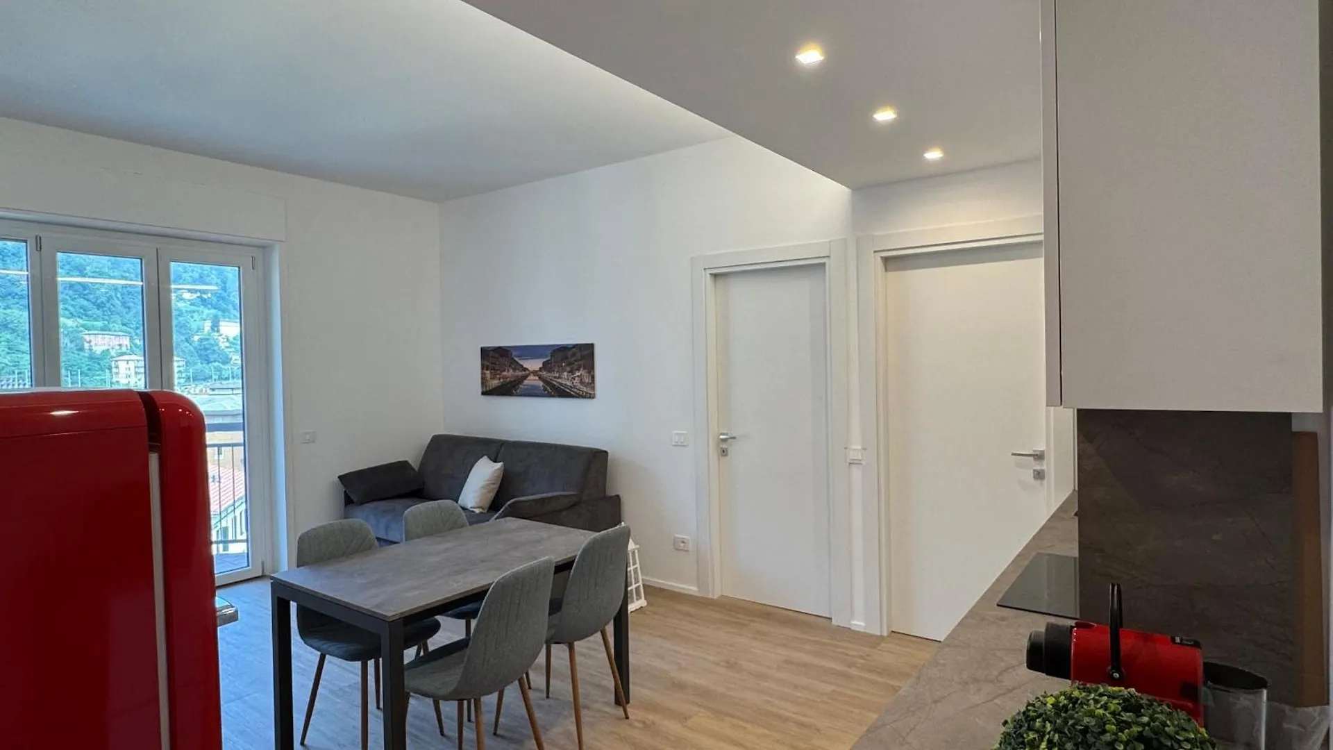 Como Suite Lake View 0*,  איטליה